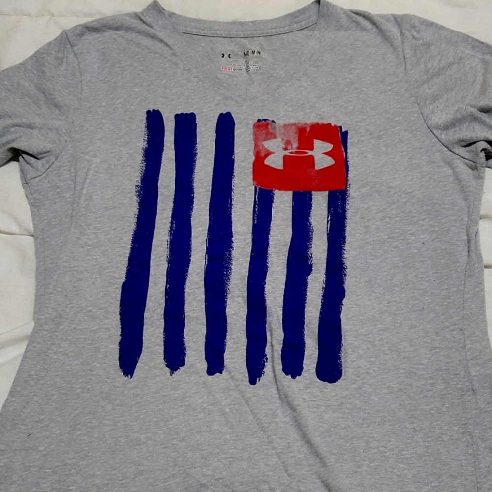 Under Armour tshirt
